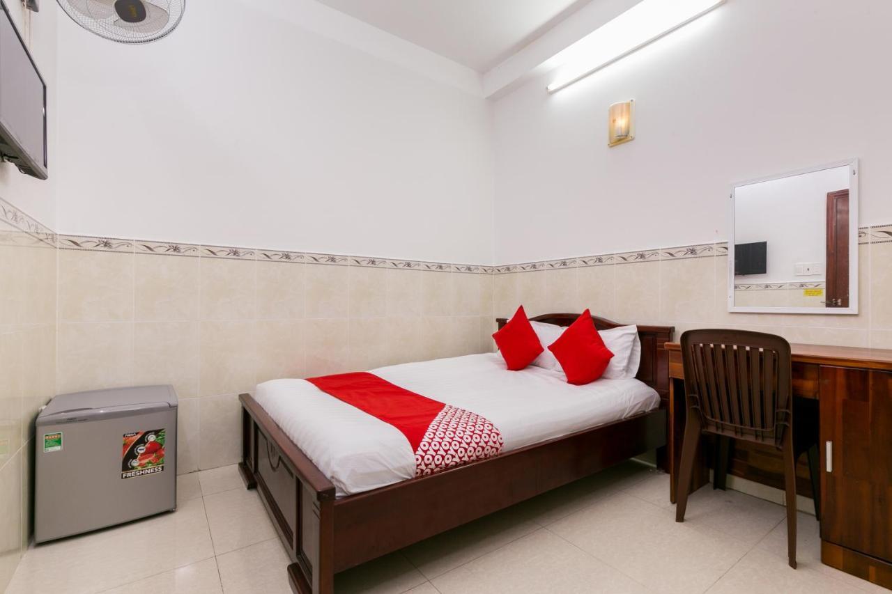 Oyo 372 Vy Ha Hotel Ho Chi Minh City Exterior photo