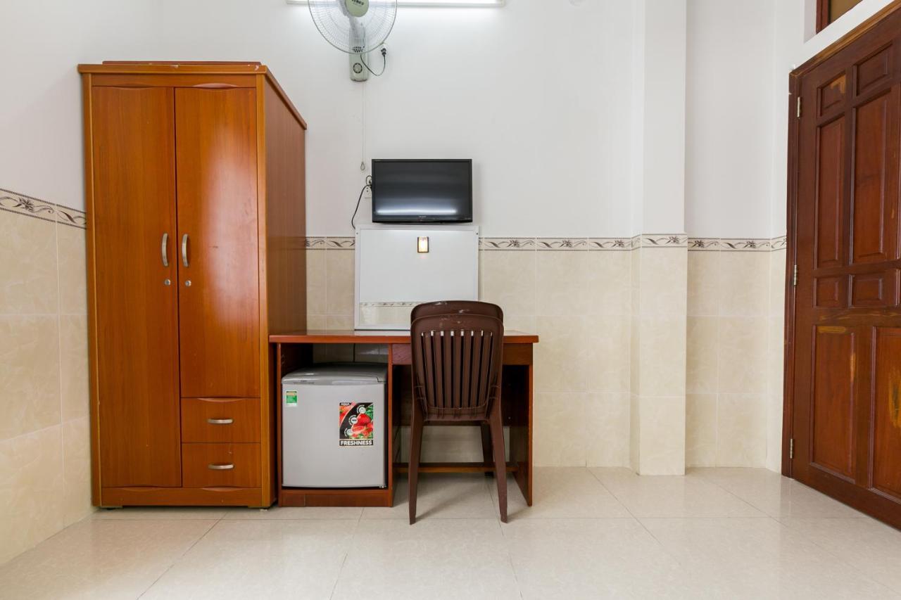 Oyo 372 Vy Ha Hotel Ho Chi Minh City Exterior photo